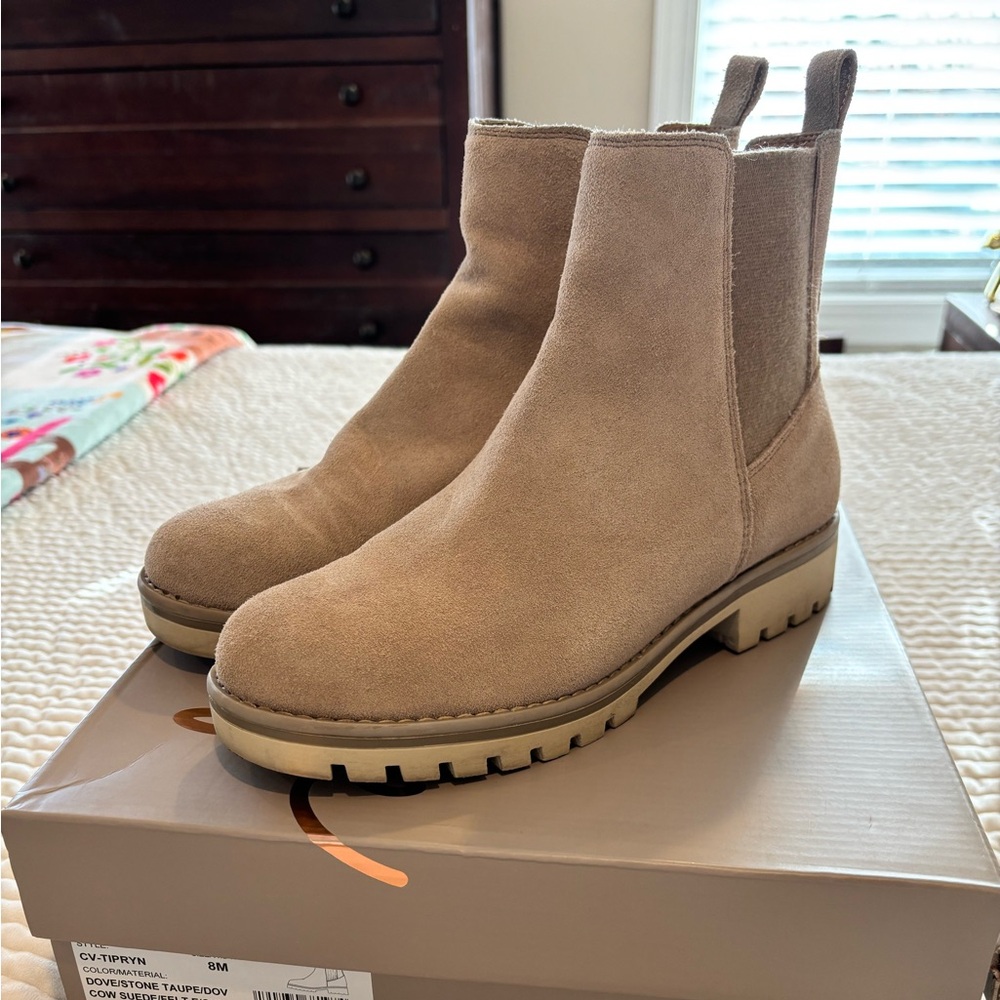 Women’s Dove (Taupe) Suede Ankle Boots by Crown Vintage Size 8